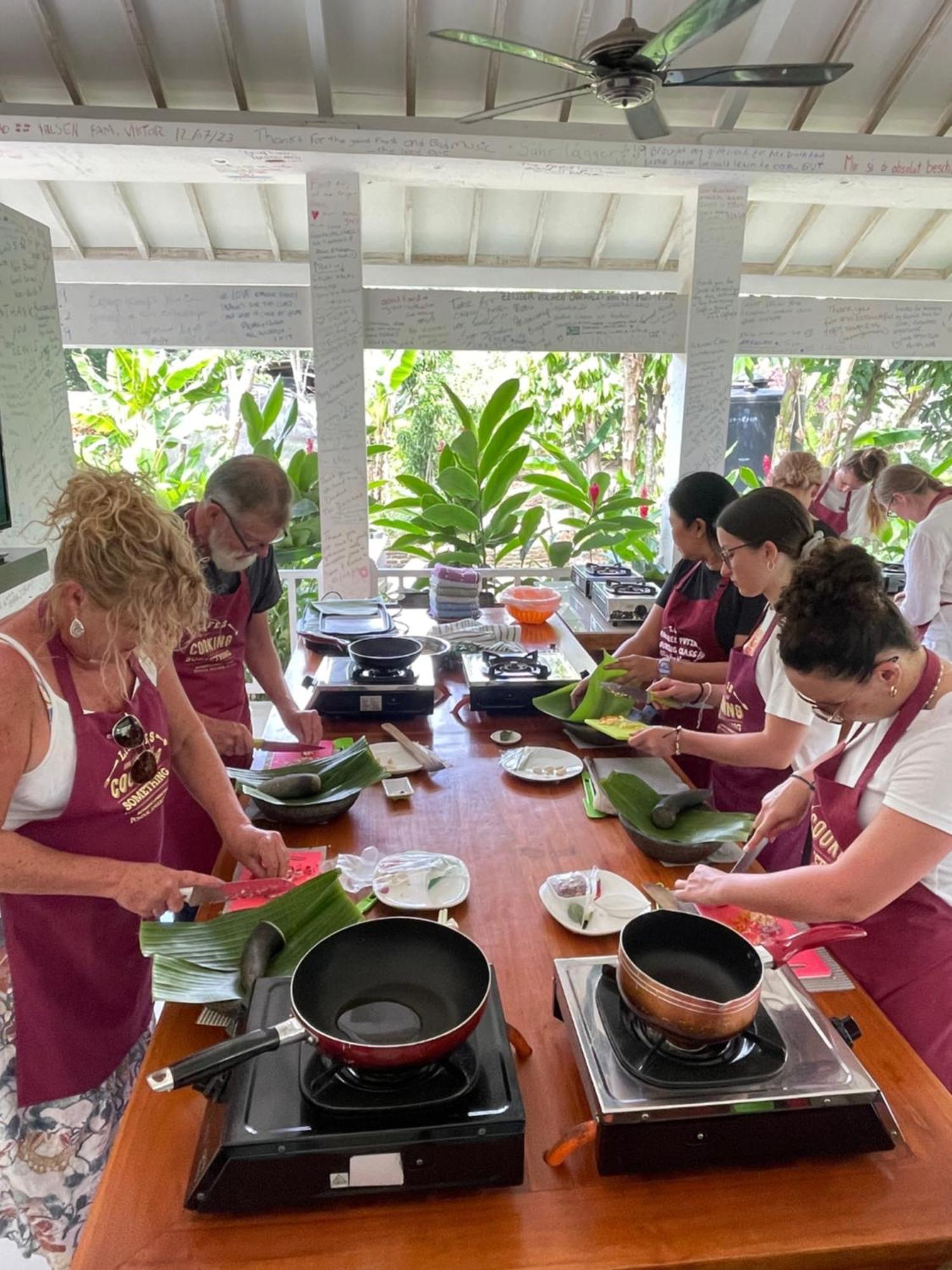 Anggrek Putih Lombok Cooking Class And Homestay Сенггиги Экстерьер фото